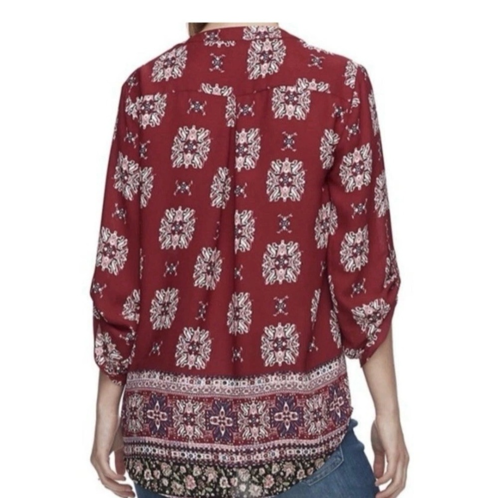 Women's Red Patterned Top